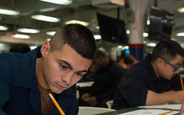 USS Bonhomme Richard (LHD 6) Sailors take the E4 Exam
