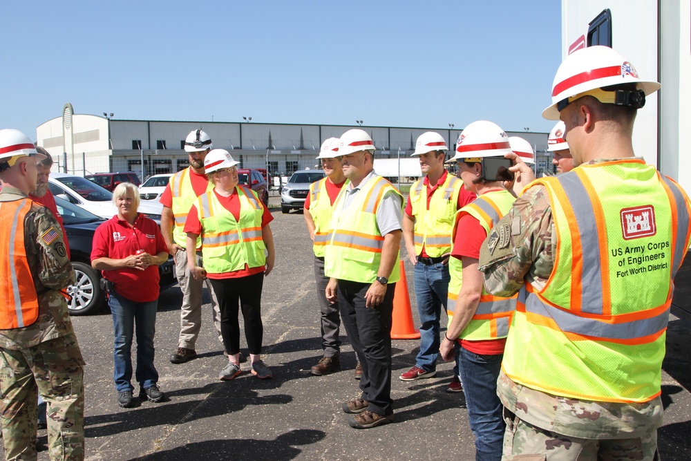 USACE Commanding General and CSM visit NC deployed teammates and survey damage after Florence