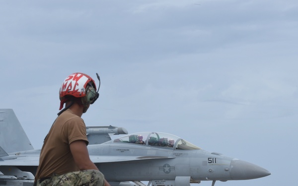 EA-18G Growler taxis in for post flight inspection