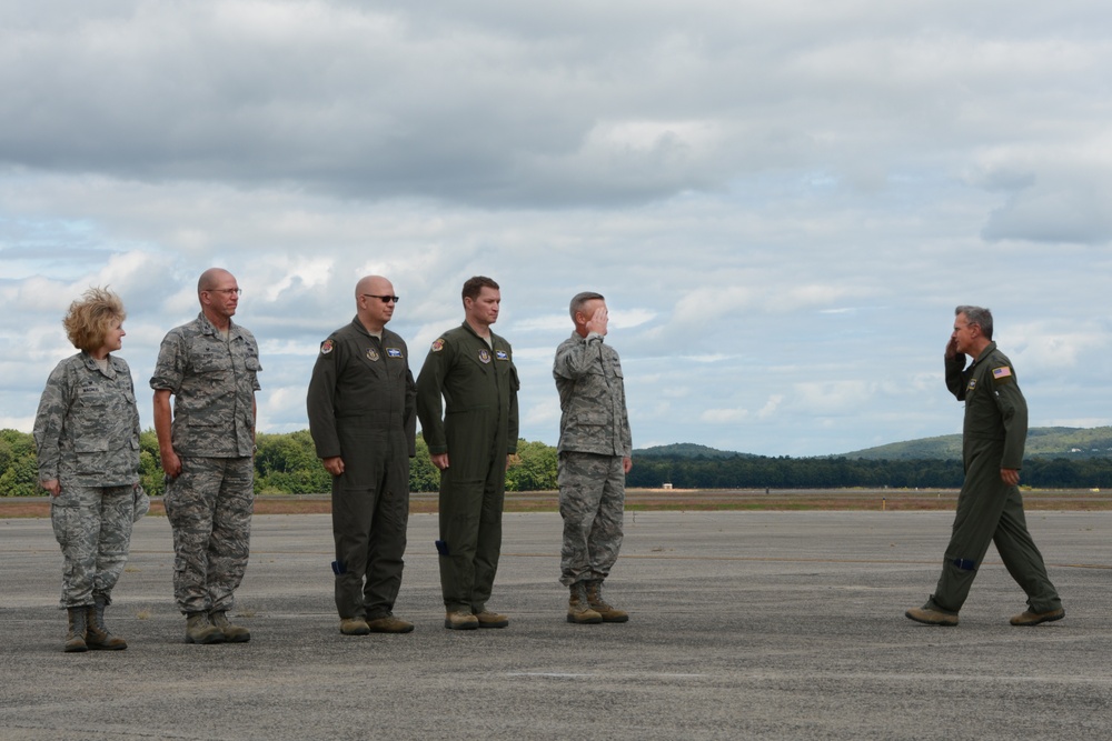 Maj. Gen. Randall Ogden pilots final C-5M to Westover