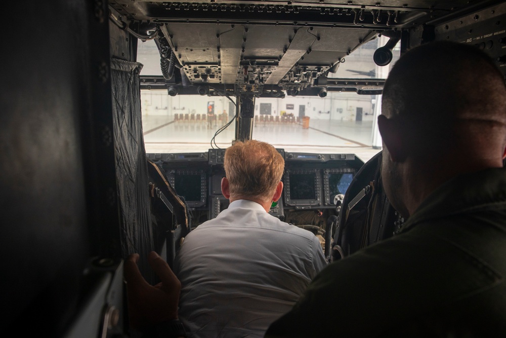 UNDERSEC of the Navy tours MCBH