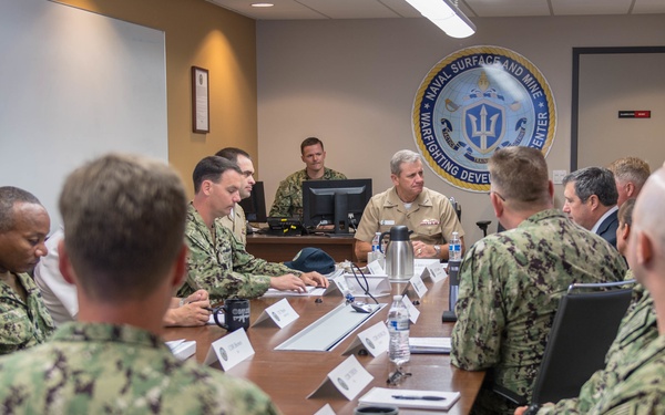 VADM Brown visits SMWDC