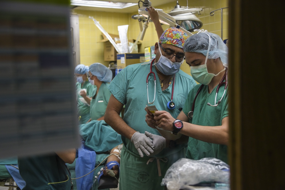 Army South deploys specialized surgical team to Honduras