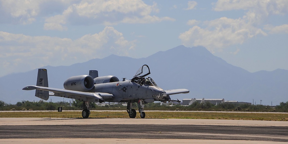 A-10 Pilot reaches 5000 flight hours milestone