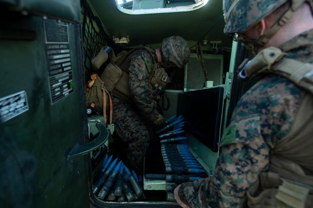 LAR Marines train for shipboard security aboard the USS Wasp