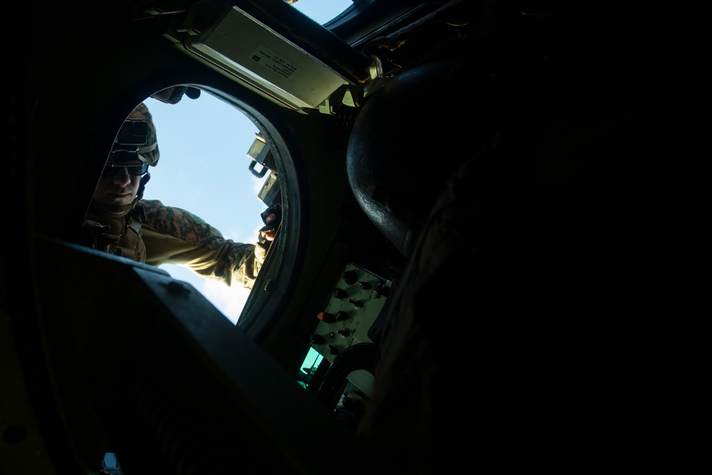 LAR Marines train for shipboard security aboard the USS Wasp