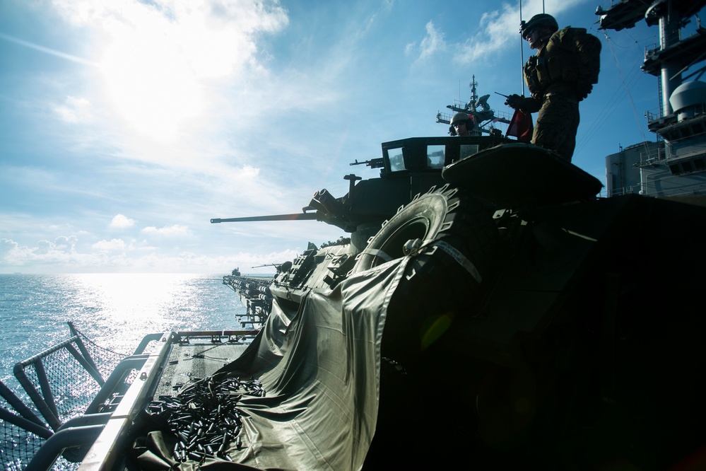 LAR Marines train for shipboard security aboard the USS Wasp