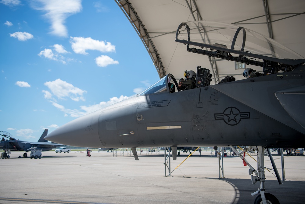 An F-15E Strike Eagle achieves 10K flying hours