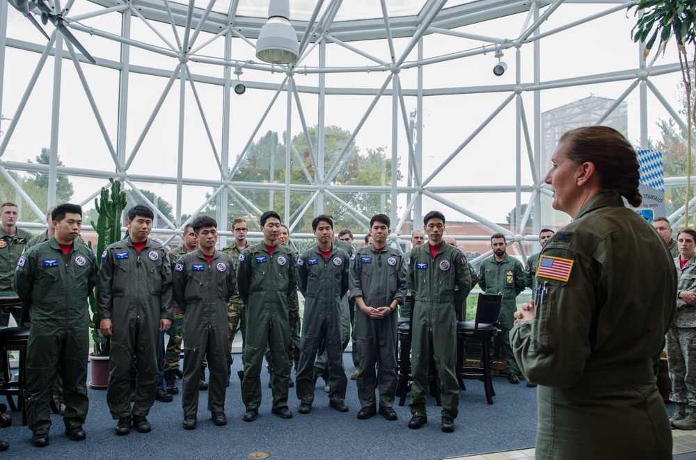 The Republic of Korea sends crew and C-130 to flying course in Missouri for the first time.