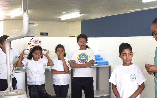 Regional Health Command Central provides pediatric dental services in Honduras