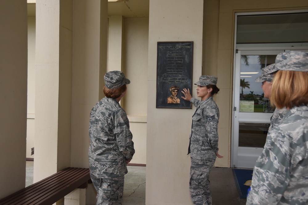 Air Force Surgeon General visits 15 MDG