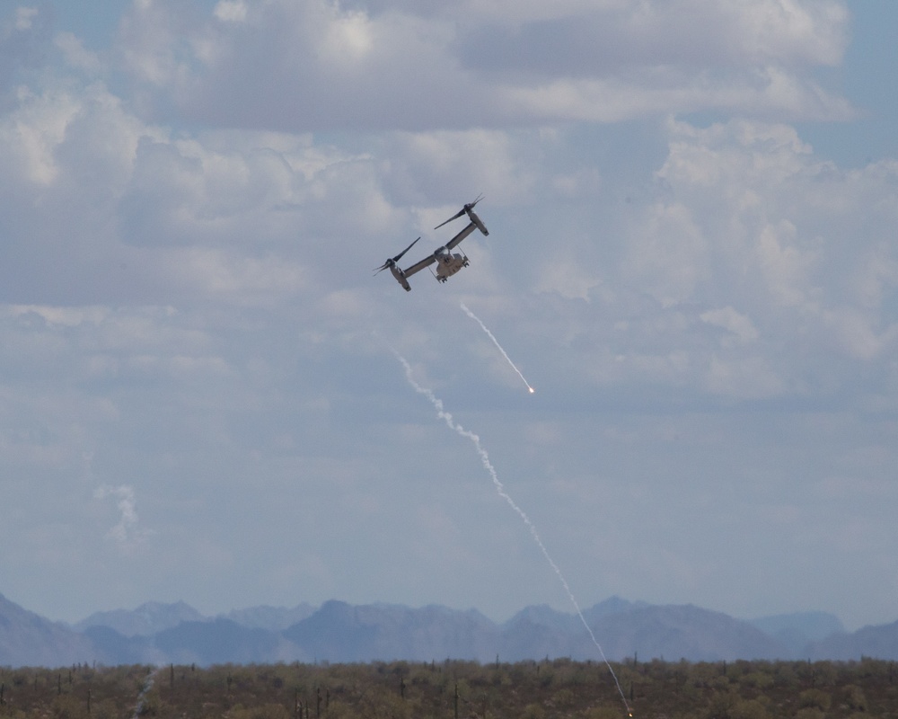 MV-22B Ospreys Conduct Ground Threat Reaction Drills