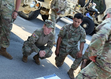 Paratrooper, Parachute Rigger Volunteers for Hurricane Florence Relief Mission