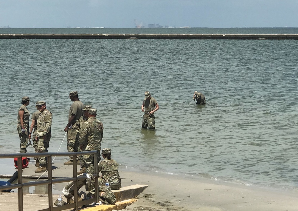 Texas army reserve unit takes to the bay