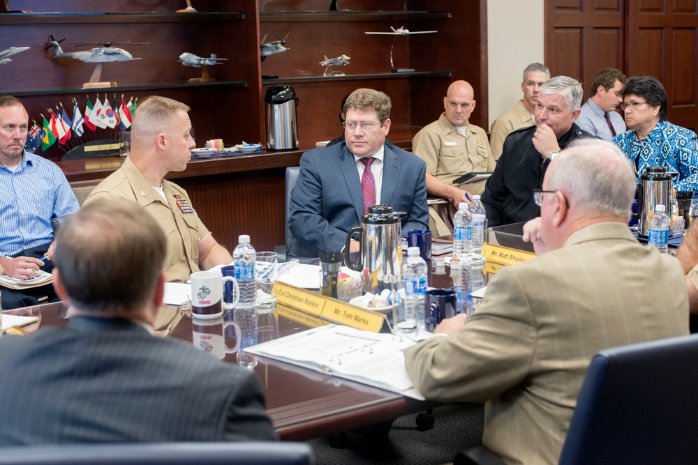 Force Readiness Deputy Assistant Secretary visits NAVSUP WSS