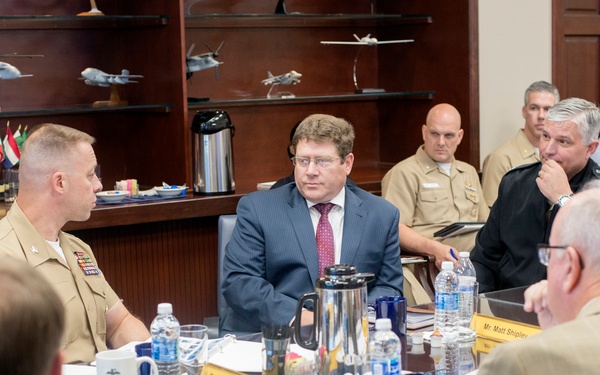 Force Readiness Deputy Assistant Secretary visits NAVSUP WSS