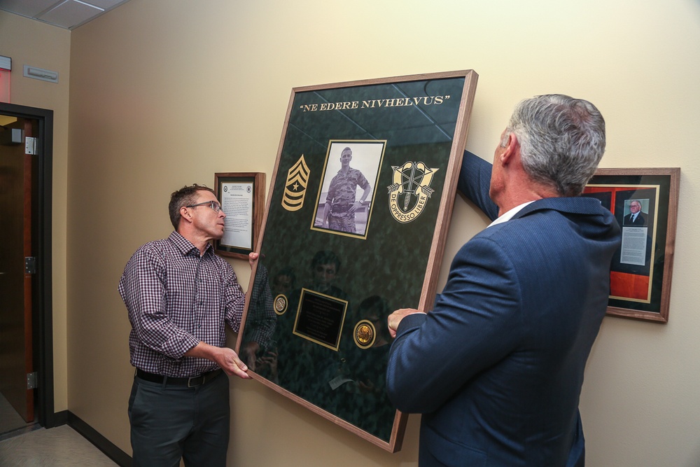 1st Special Forces Group (Airborne) Honors Former Leader