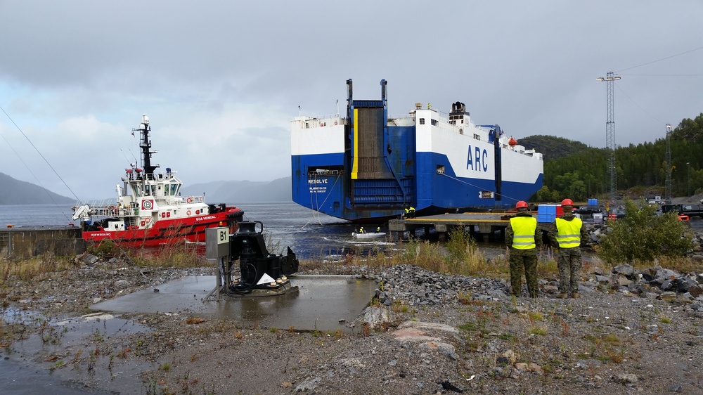 Marines offload initial equipment for Trident Juncture in Norway