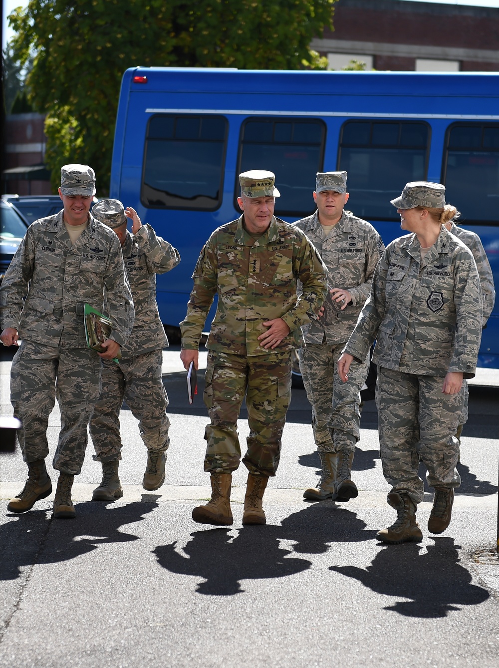 4-star TRANSCOM commander visits JBLM