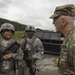 GENERAL OFFICER REVIEWS WEAPONS QUALIFICATION