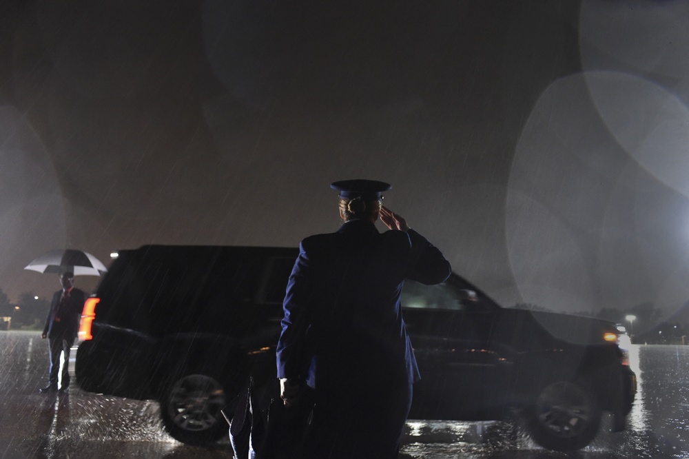 89th AW Officials Greet Benin President