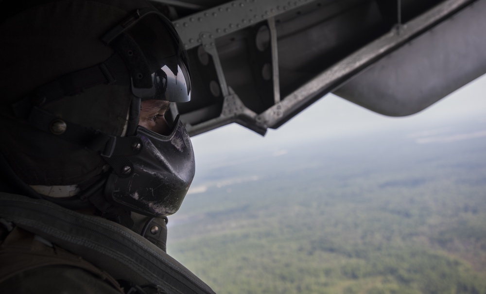 U.S. Marines assist Army in joint training exercise