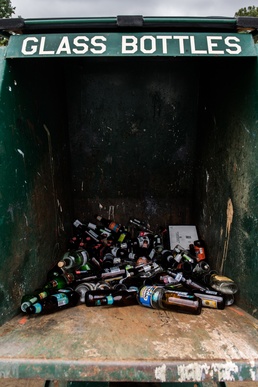 Recycling and dumping: know the difference