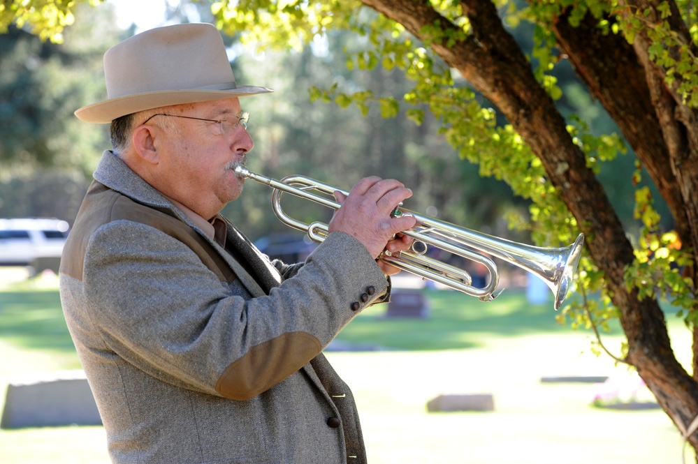 Coast Guard WWII hero honored in Cle Elum, Wash.