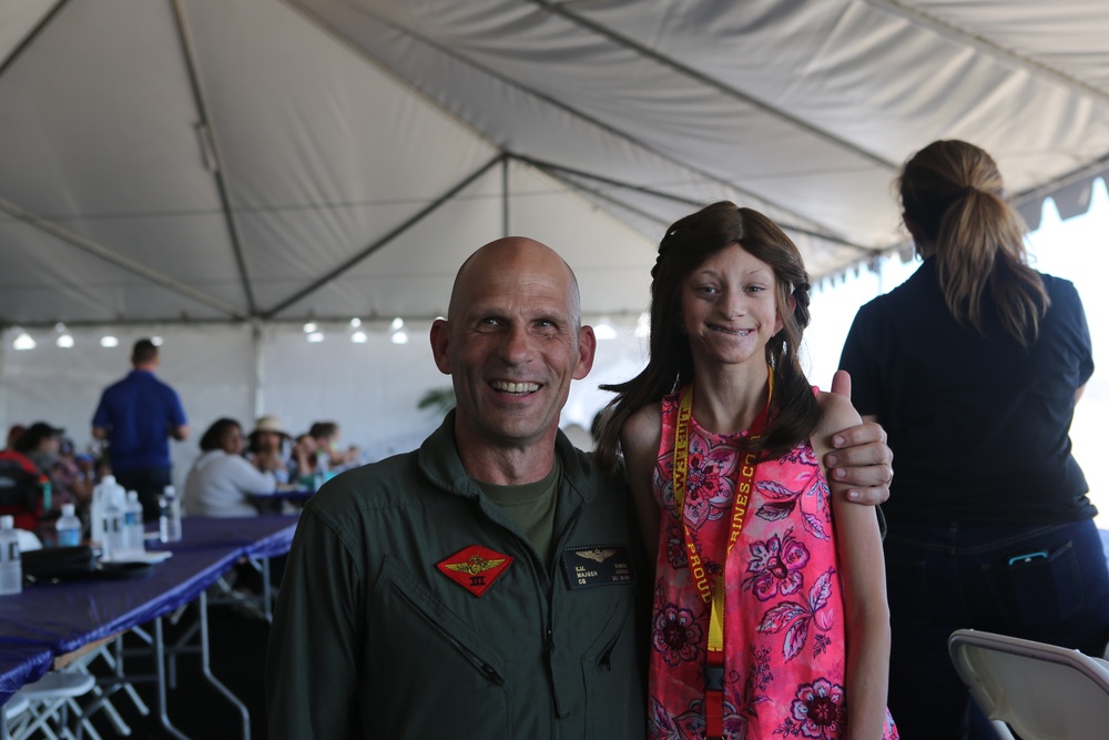 Exceptional family members meet U.S. Navy Blue Angels