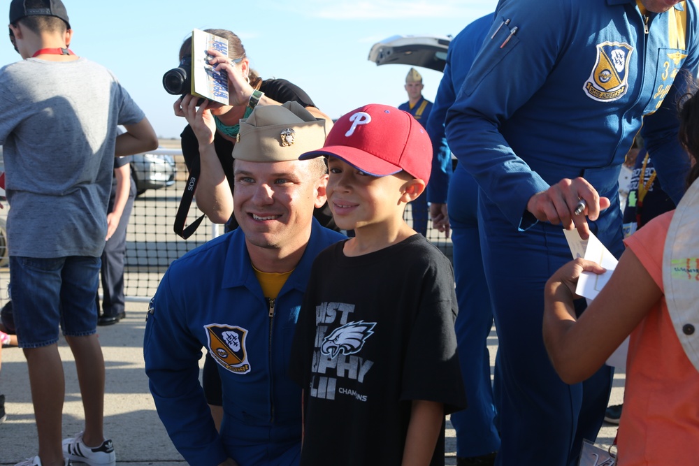 Exceptional family members meet U.S. Navy Blue Angels