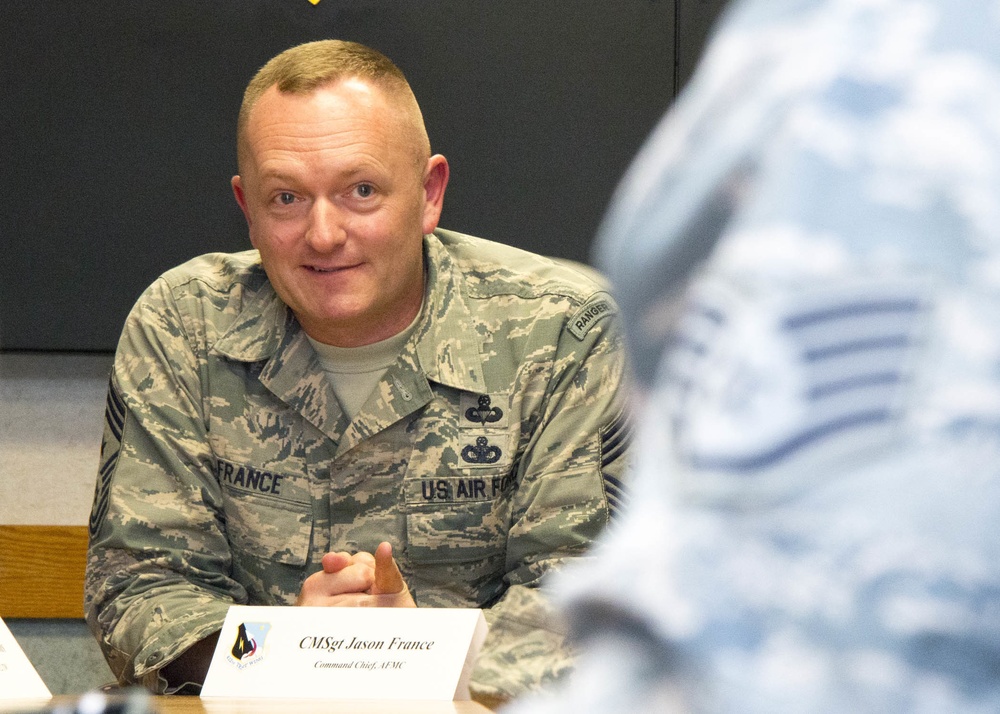 Departing command chief calls for focus on commonalities, shared experiences