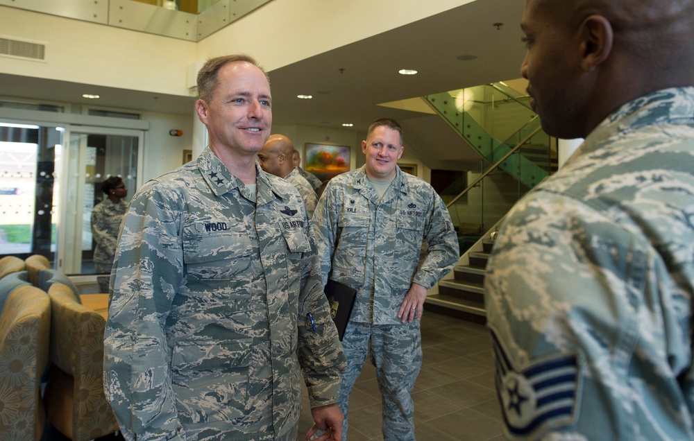 3rd AF Command Visits 501st CSW