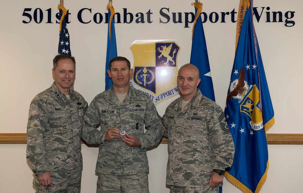 3rd AF Command Visits 501st CSW