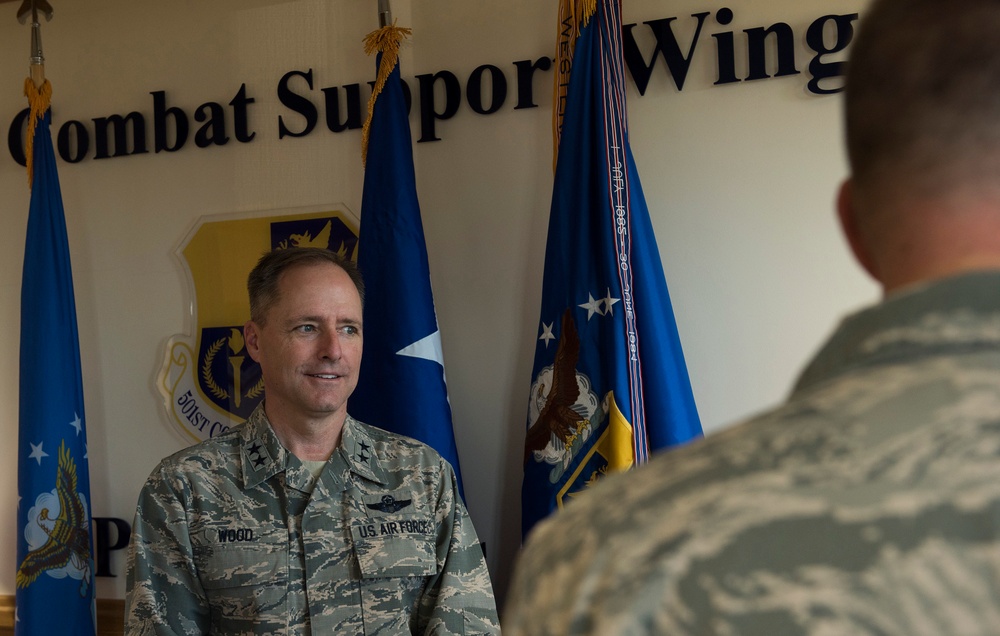 3rd AF Command Visits 501st CSW