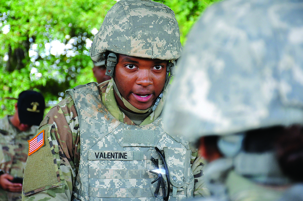 Warrant officer mentors young Soldiers