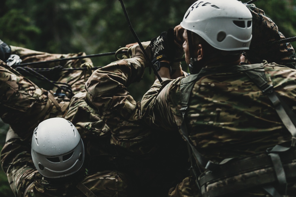 U.S. Army Special Forces ODA takes on Bridgeport with new mountaineering skills