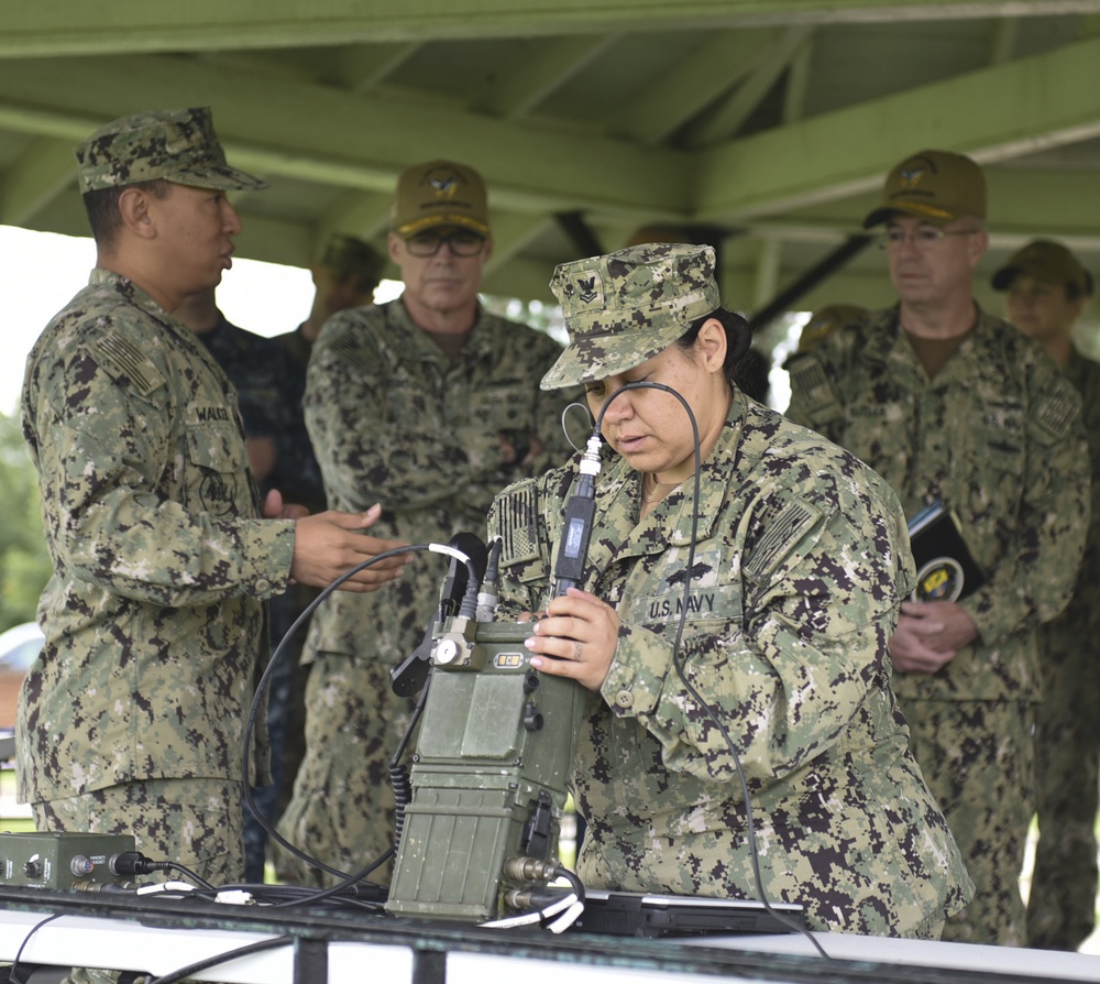 Naval Construction Group 1 Conducts MUOS Demo for FCC/C10F Deputy Commanders