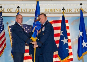 Lt. Gen Scobee takes command