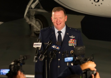 Lt. Gen. Scobee takes command
