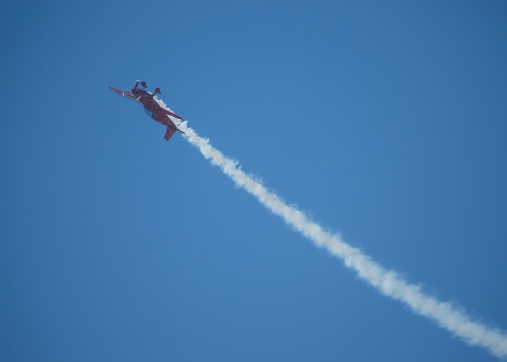 2018 MCAS Miramar Air Show: Jacquie B Warda and the Extra 300