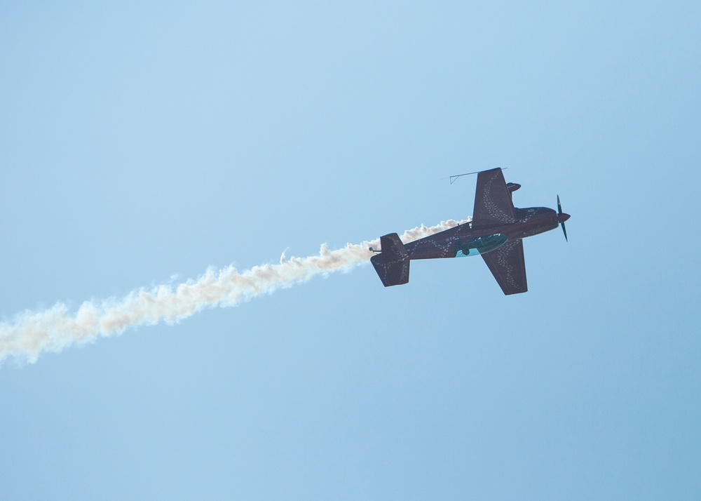 2018 MCAS Miramar Air Show: Jacquie B. and the Extra 300