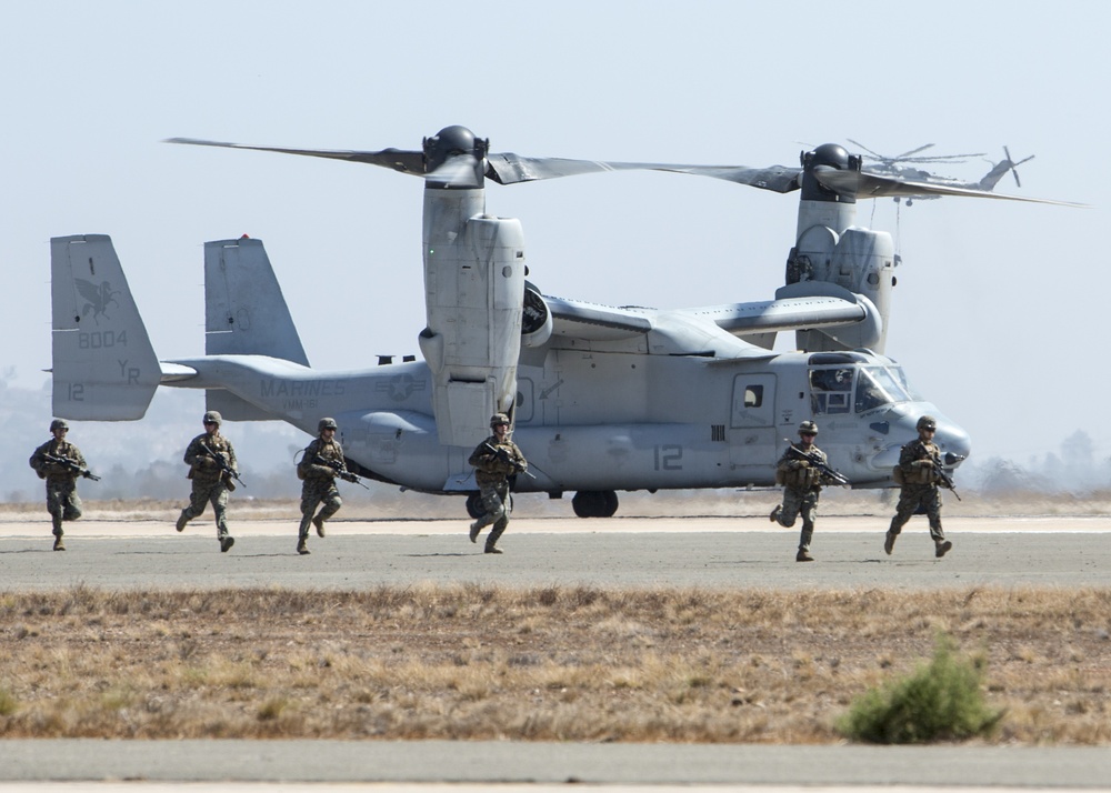 2018 MCAS Miramar Air Show: MAGTF Demo