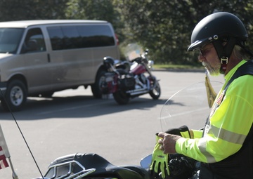Minnesota Patriot Guard Escort Red Bull Soldiers