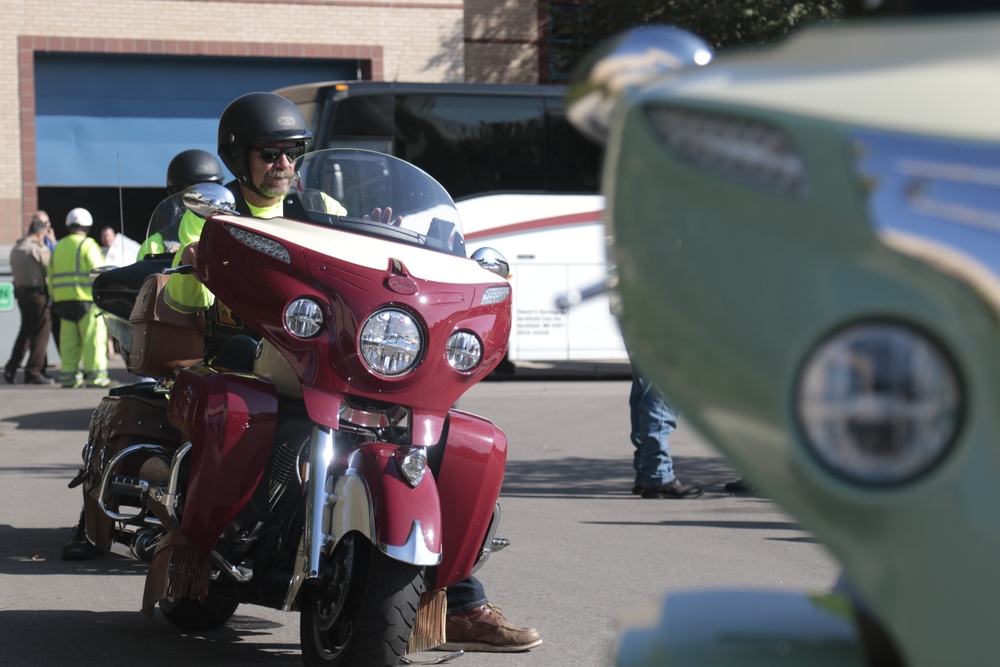 Minnesota Patriot Guard Escort Red Bull Soldiers