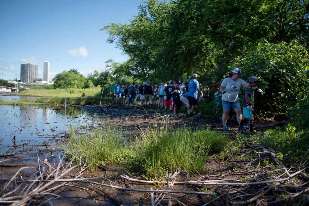 NAVFAC Hawaii CO leads Navy team, partners with local community to improve ancient Hawaiian fishpond