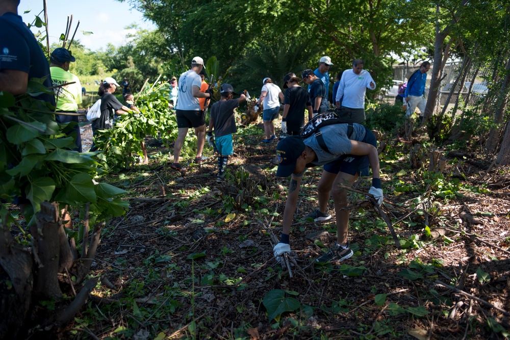 NAVFAC Hawaii CO leads Navy team, partners with local community to improve ancient Hawaiian fishpond