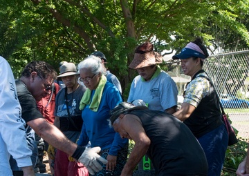 NAVFAC Hawaii CO leads Navy team, partners with local community to improve ancient Hawaiian fishpond