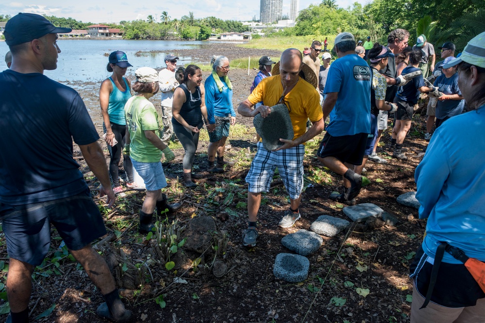 NAVFAC Hawaii CO leads Navy team, partners with local community to improve ancient Hawaiian fishpond