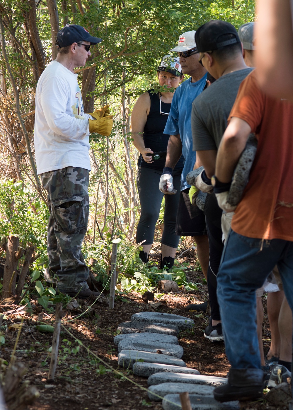 NAVFAC Hawaii CO leads Navy team, partners with local community to improve ancient Hawaiian fishpond