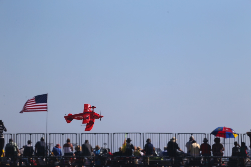 Sean D. Tucker performs at the 2018 MCAS Miramar Air Show